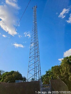 More Than 30 Years Life Time Telecom Tower Self Supporting Structure Type Zinc Painting Surface Optimized for Signal Coverage