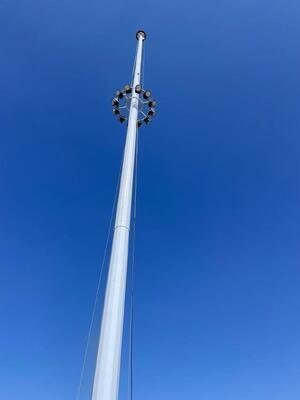 Hot Dip Galvanized Self-Propelled LED Flood Lighting Telecommunication 10m-60m Range Lifting Operation Antenna Tower