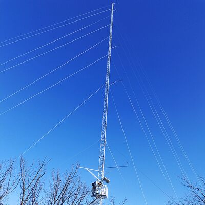 High Strength Steel Anemometer Tower Suitable for Wind Monitoring and Wind Resource Assessment with Multiple Measuring Layers Options
