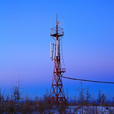 Custom Height Hot Dip Galvanized Anemometer Tower for Wind Farm Resource Assessment and Meteorological Sensor Installation
