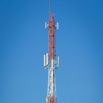 4 Leg Angle Steel Lattice Tower Communication Tower with Hot Dip Galvanized Treatment Thick Zinc Coating and Strong Wind Earthquake Resistance for Outdoor