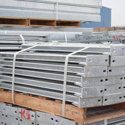 Hot Dip Galvanized Tube Pipe Tubular Self Supporting Steel Lattice Antenna Telecom Communication steel monopole telecom tower