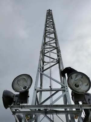 Customized 20M 25M 30M 40M High Mast Pole High Mast Tower with Flood Lights Pole Q235 Steel Lamp Post