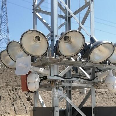 Floodlight Tower High Mast Lighting Tower with Customizable Steel Material and Height for Various Outdoor Environments