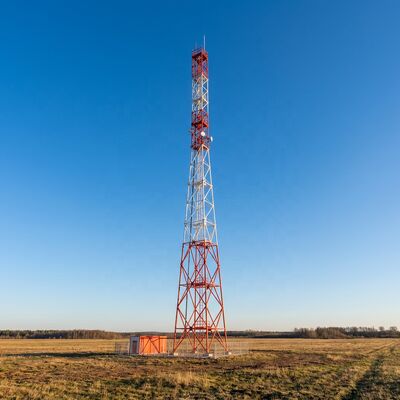 Steel tube tower manufactured with hot dip galvanized process ensuring anti rust and anti vibration properties for outdoor